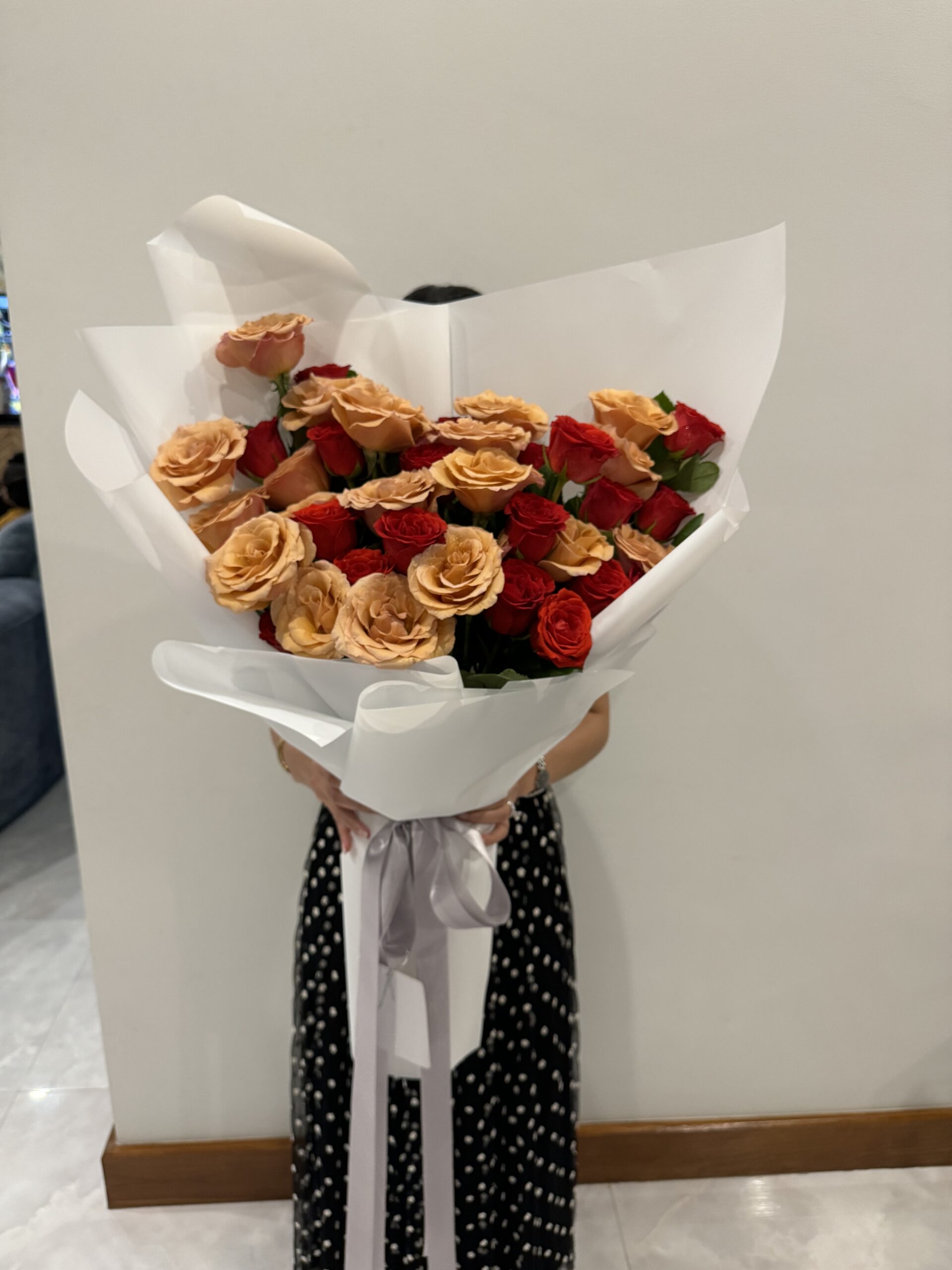 40 Cappucino Red Roses - Image 2