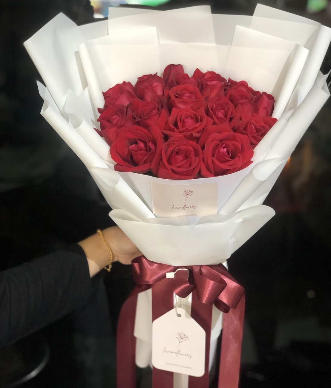 20 Red Roses - Image 6