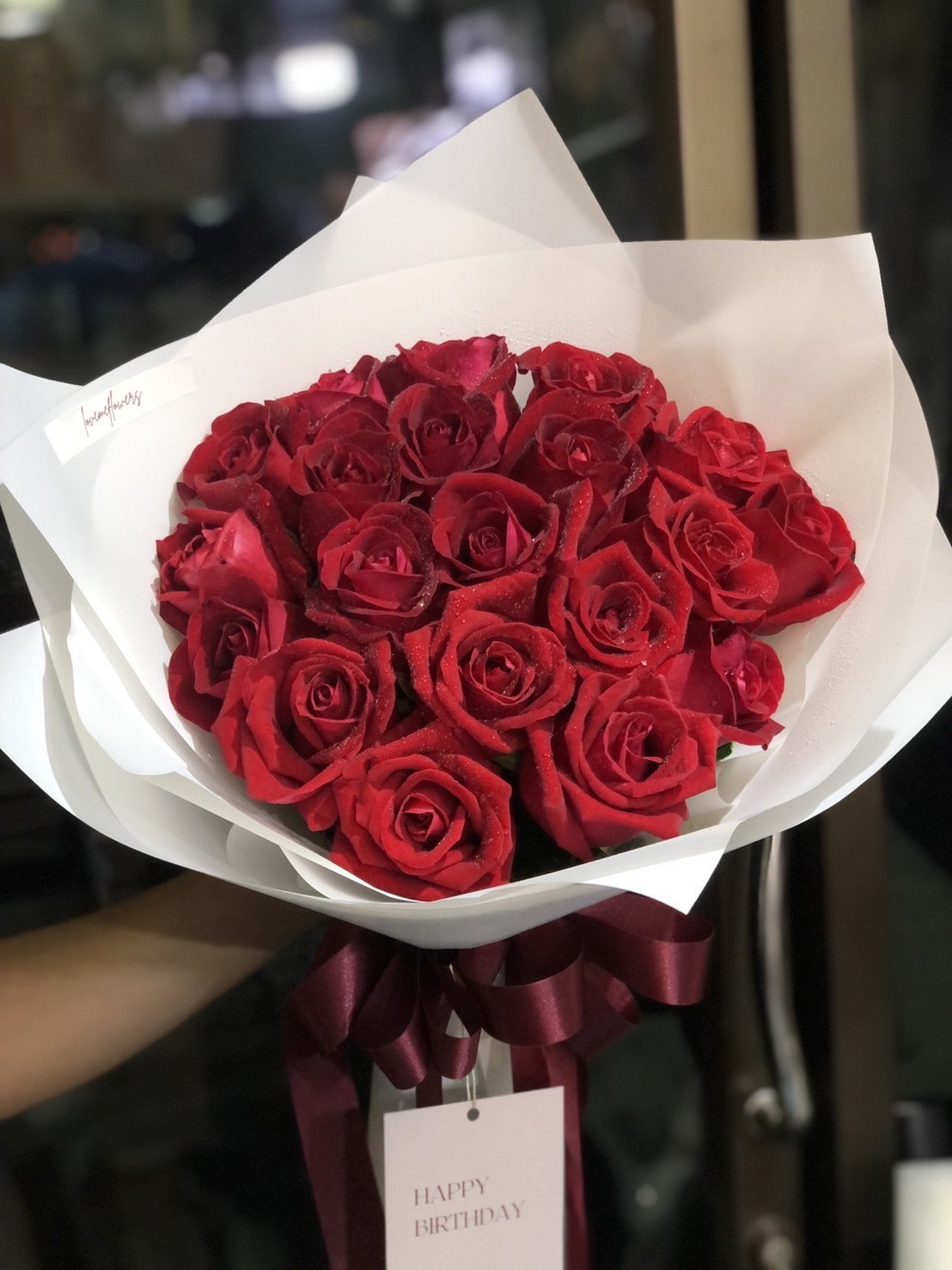 20 Red Roses - Image 5