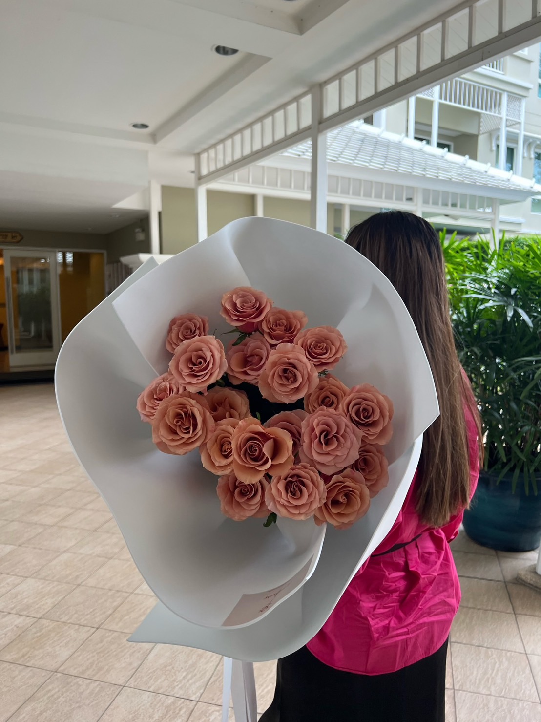 20 Cappucino Roses Bouquet | Trendy Wrapping - Image 2