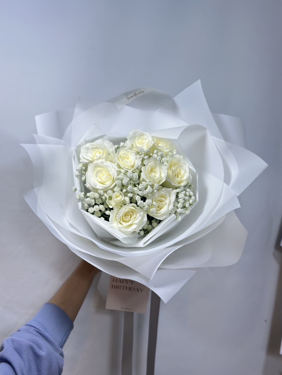 10 White Roses - Image 2