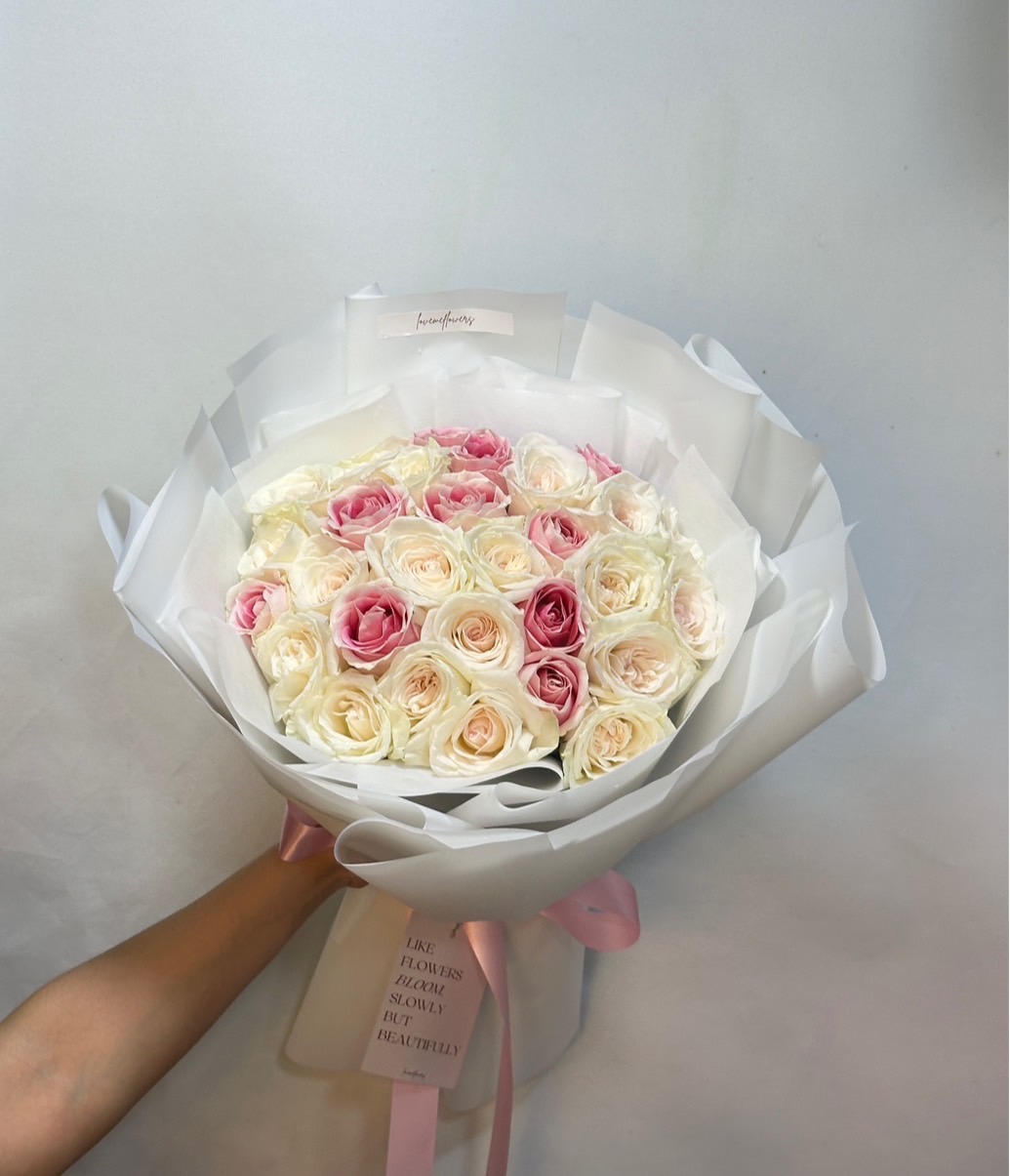 30 Roses Pastel bouquet - Image 2