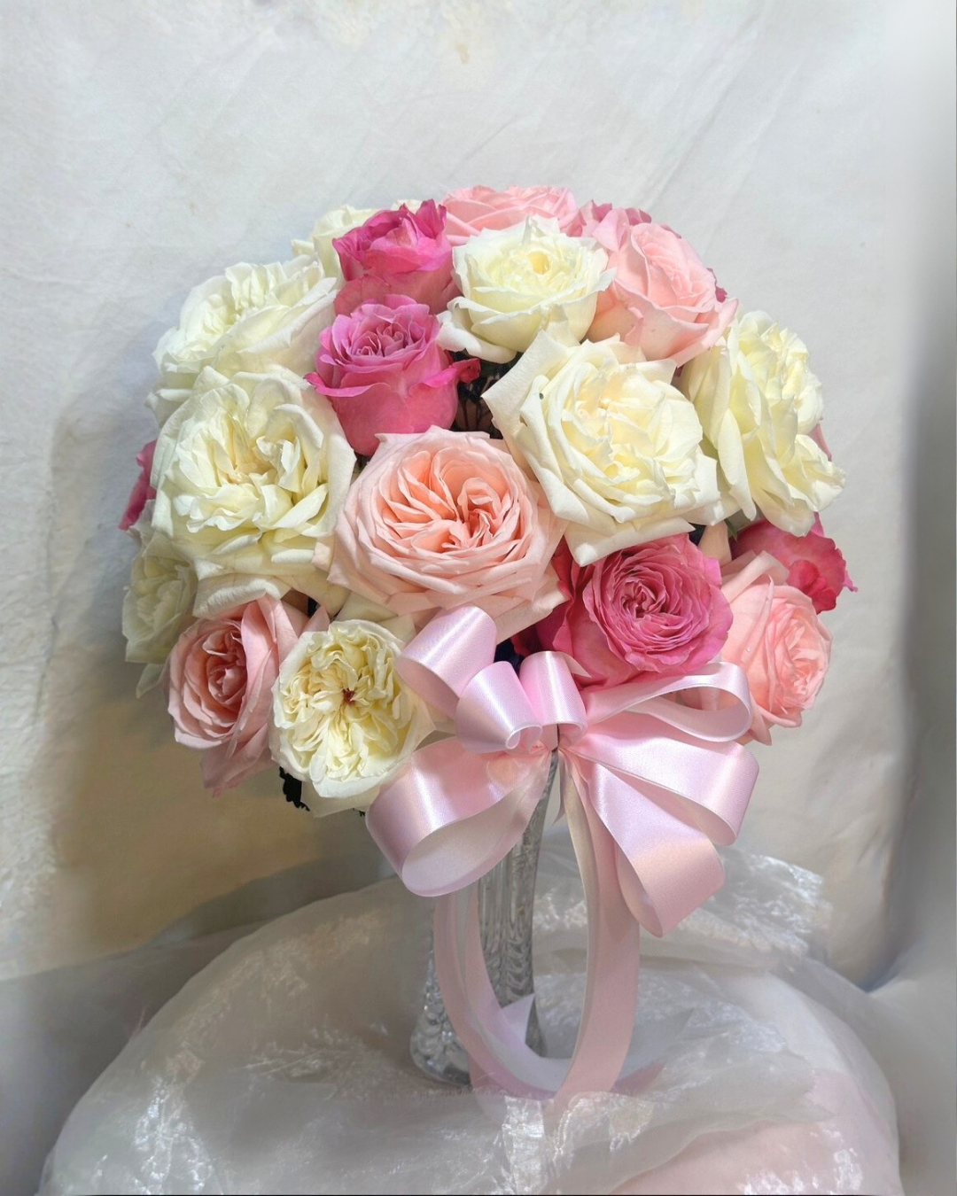 Shades of Pink Flower Vase 30 Roses